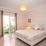 Com Jacuzzi E Piscina Privada Em Apartment *