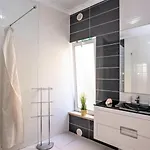 Apartment Com Jacuzzi E Piscina Privada Em Quarteira