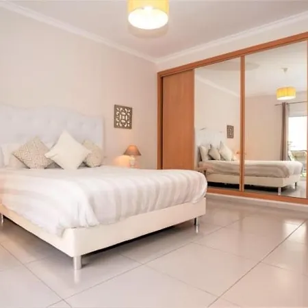 Com Jacuzzi E Piscina Privada Em Daire *