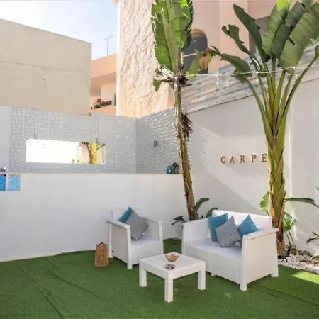 Com Jacuzzi E Piscina Privada Em Lägenhet Quarteira