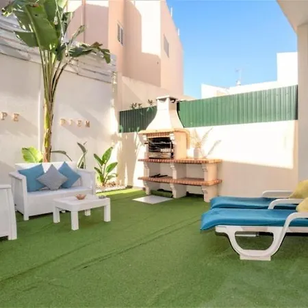 Lägenhet Com Jacuzzi E Piscina Privada Em