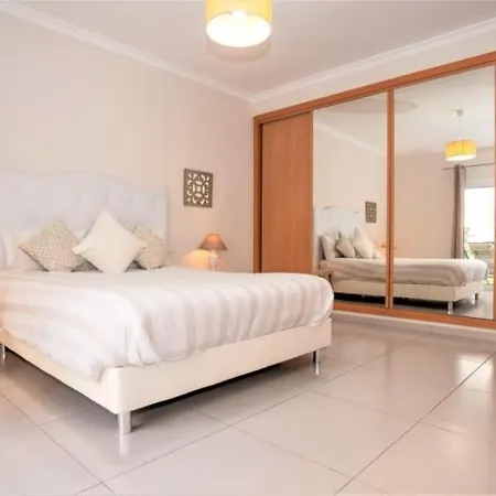 Com Jacuzzi E Piscina Privada Em Daire *