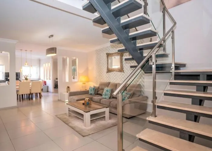 Com Jacuzzi E Piscina Privada Em Appartement