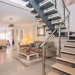 דירה Com Jacuzzi E Piscina Privada Em *